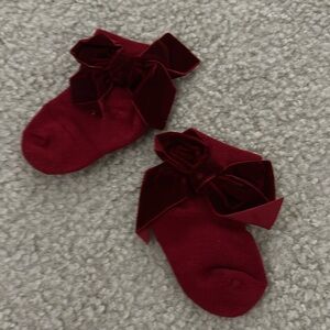 Maroon socks with bows NWT